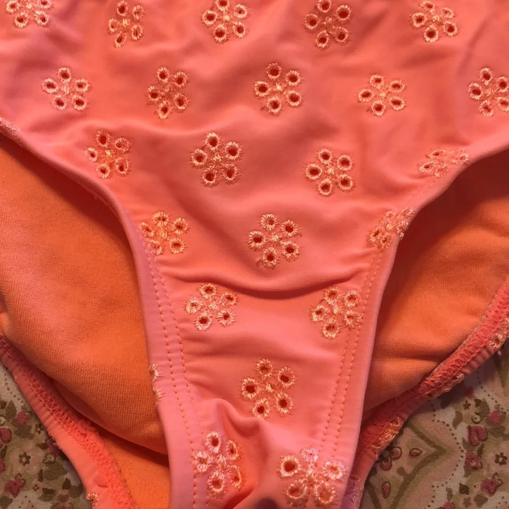 🍑GB girls GUC size 6 bathing suit..